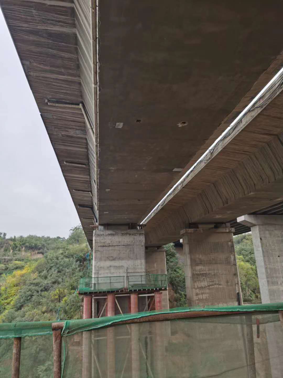 宿州桥梁加固前制定可行设计方案图并用对施工方法